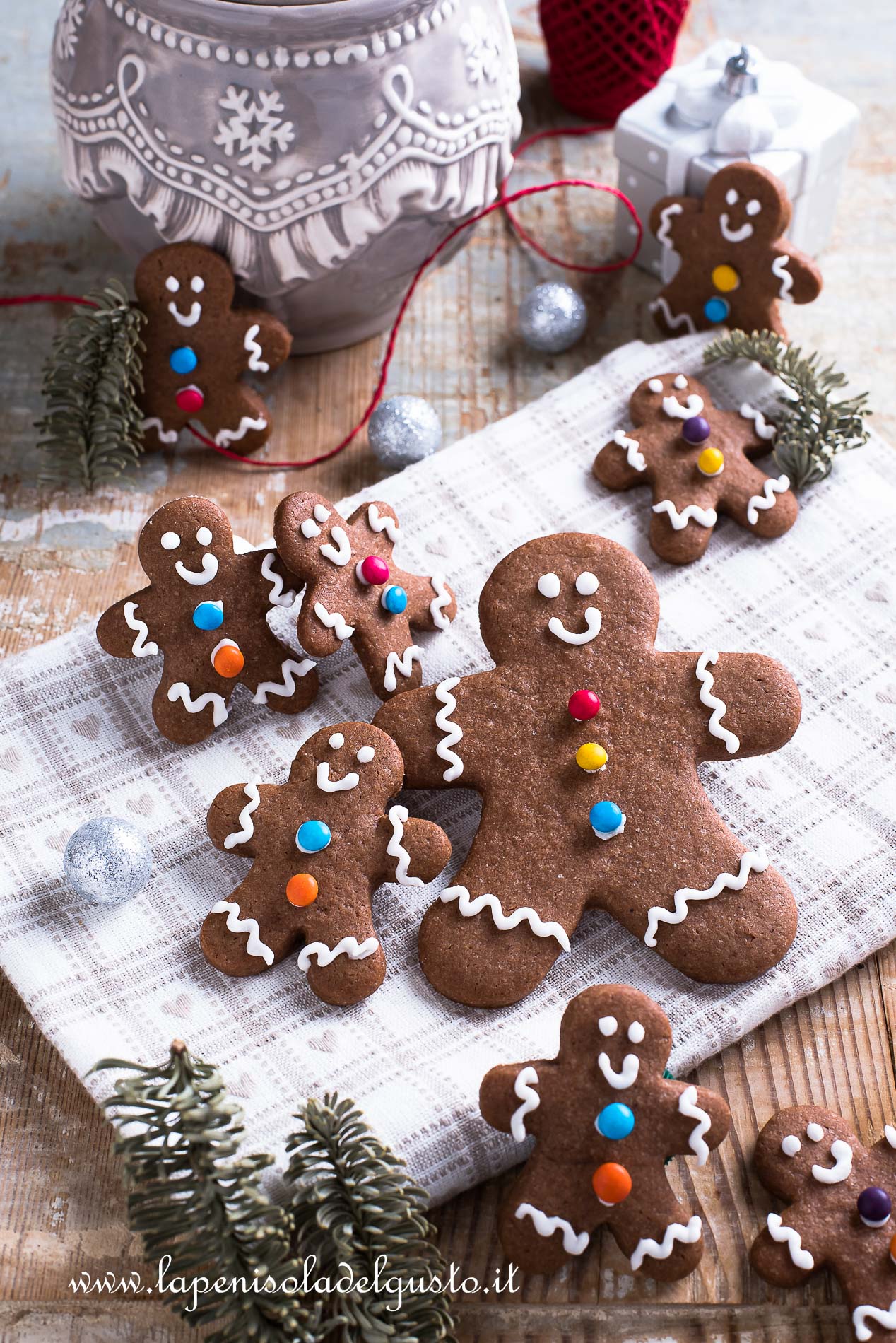 dolci tipici natalizi gingerbread allo zenzero con pasta frolla ricetta facile al burro per natale dolci da thè biscotti per bambini